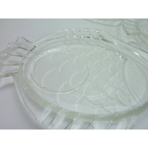 Vintage Clear Glass Fish Snack Trays Set of 5 Dishes Cabin Decor - Picture 7 of 7